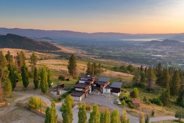 Equestrian luxury 4425 Twin Creek Place listed by Domeij and Associates