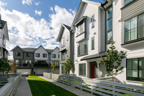 47 307 Glen Park Drive listed by Domeij and Associates