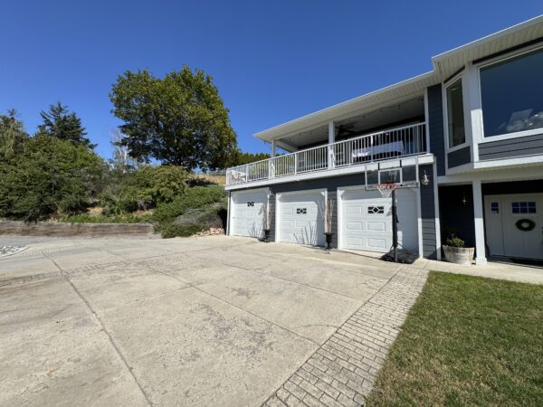 11935 Okanagan Centre Road West – Property photo 78
