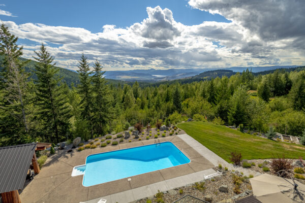 Luxury estate near Silver Star