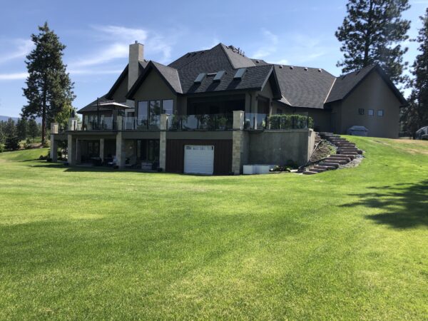 3990 Fairwinds Court, Kelowna, British Columbia V1W 4G1 – Property photo 1