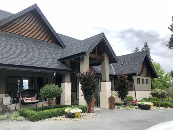 3990 Fairwinds Court, Kelowna, British Columbia V1W 4G1 – Property photo 2