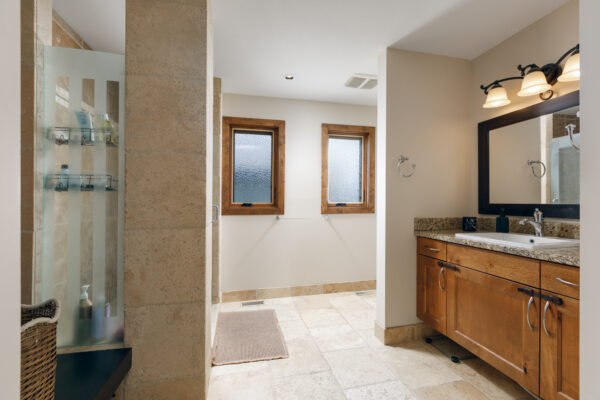 4326-4330 Bedford Lane – Property photo 90
