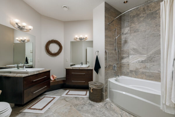4326-4330 Bedford Lane – Property photo 54